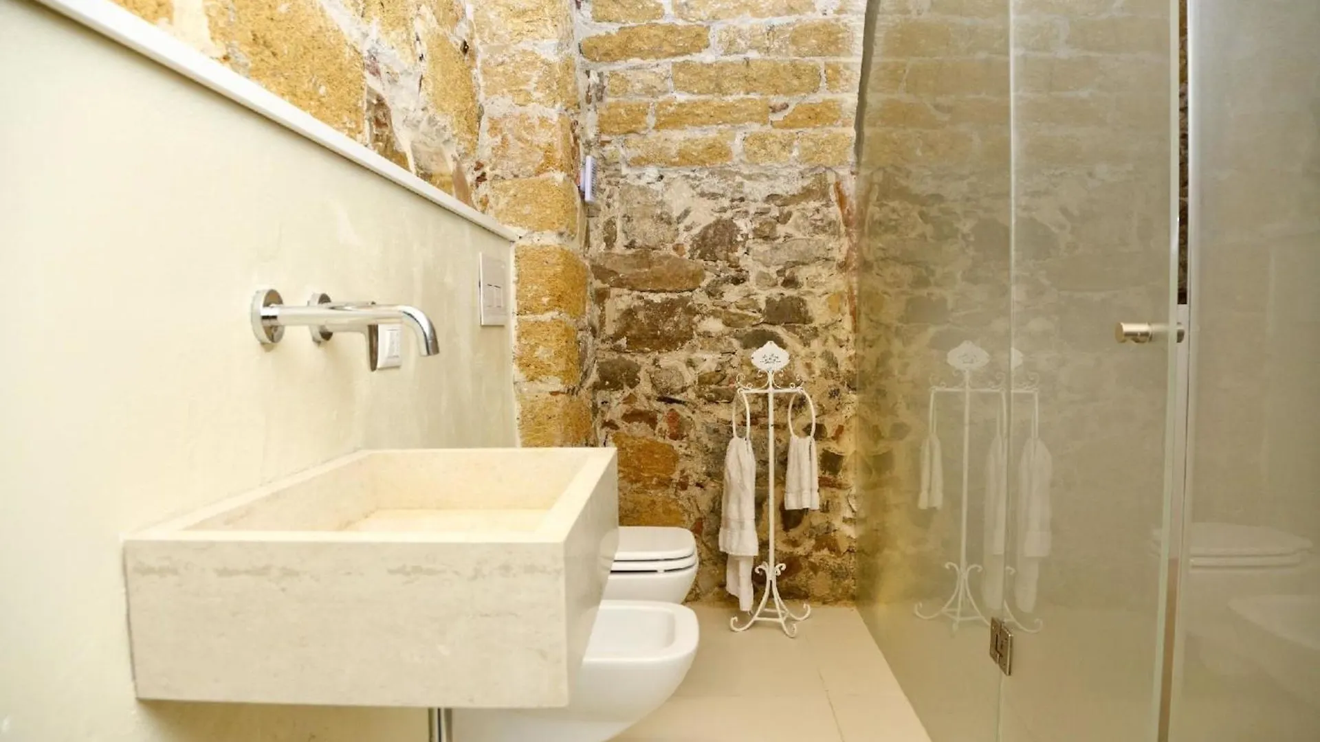 Apartment Studio Fuer 3 Personen Ca 30 Qm In Cefalu, Sizilien Nordkueste Von Sizilien