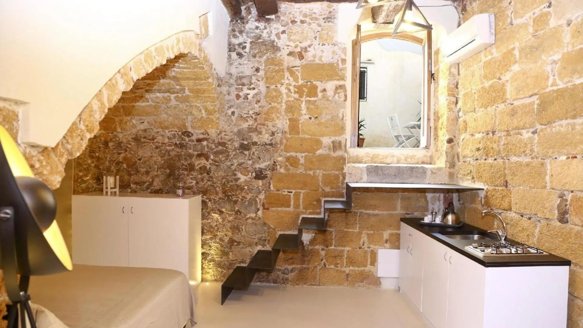 Studio Fuer 3 Personen Ca 30 Qm In Cefalu, Sizilien Nordkueste Von Sizilien Italy