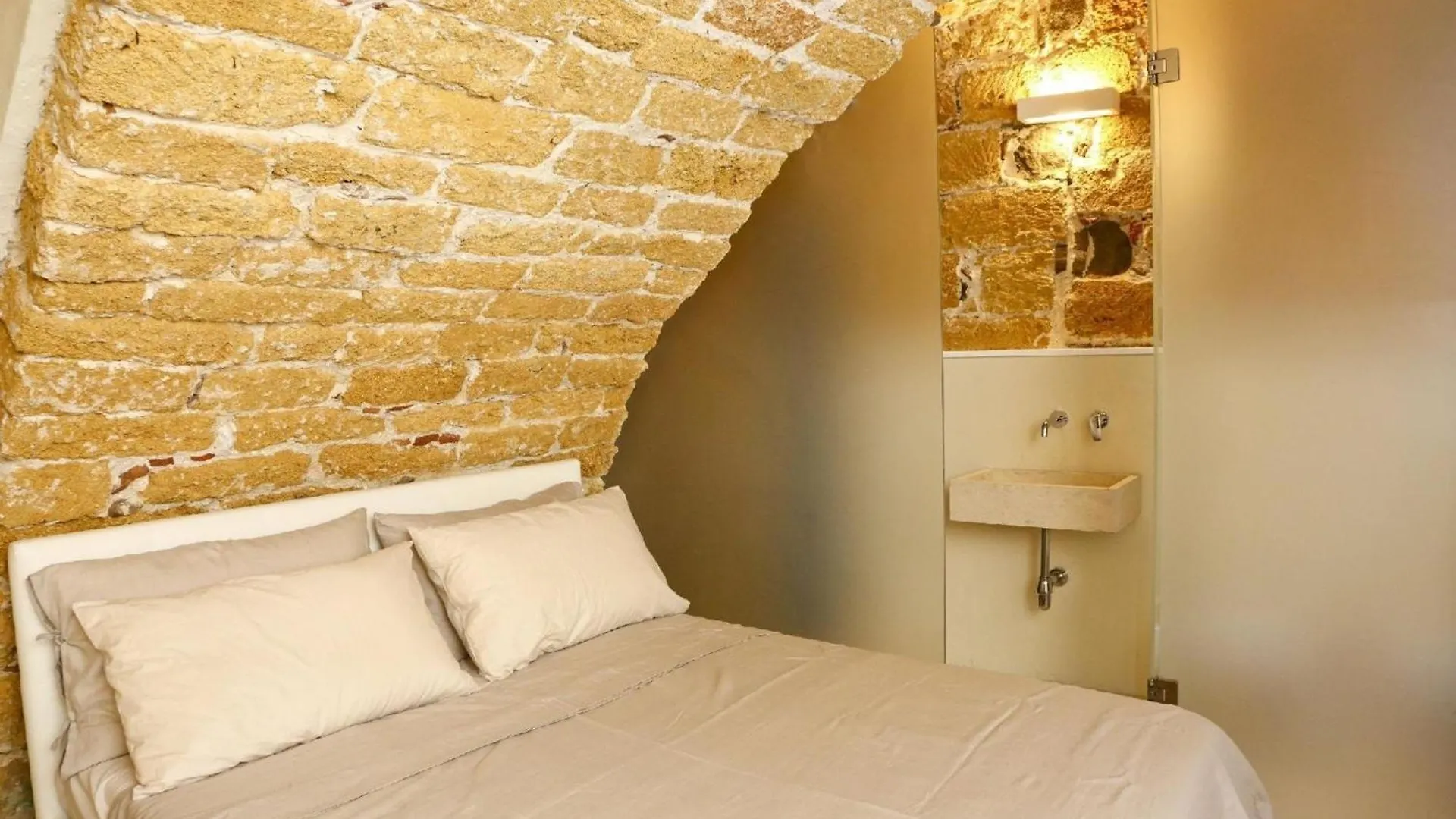 Apartment Studio Fuer 3 Personen Ca 30 Qm In Cefalu, Sizilien Nordkueste Von Sizilien